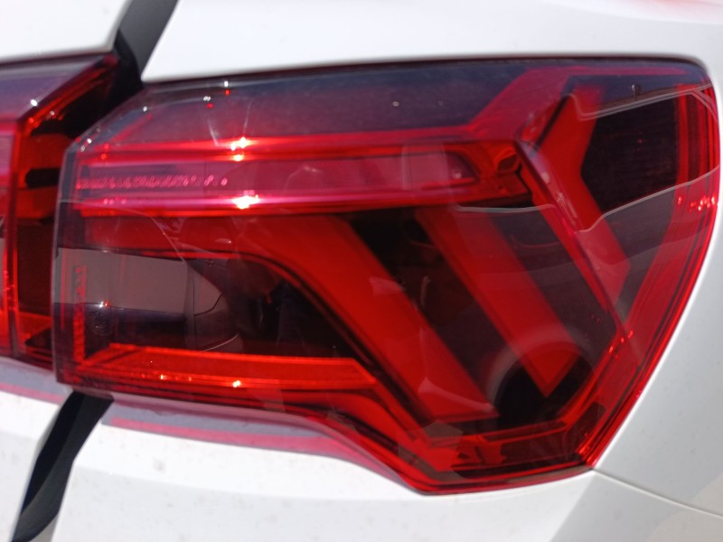 Recambio de piloto trasero derecho para audi q3 sportback (f3n) 35 tdi referencia OEM IAM 83A945092  