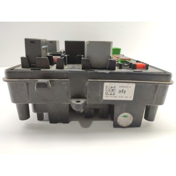 Recambio de caja reles / fusibles para opel insignia berlina cosmo referencia OEM IAM 22953004  