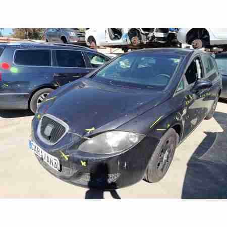 SEAT LEON (1P1)