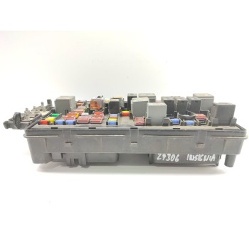 Recambio de caja reles / fusibles para opel insignia berlina cosmo referencia OEM IAM 22953004  