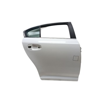 Recambio de puerta trasera derecha para toyota avensis (t27) advance referencia OEM IAM 6700305040 / 6700305170  