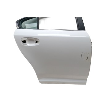 Recambio de puerta trasera derecha para toyota avensis (t27) advance referencia OEM IAM 6700305040 / 6700305170  