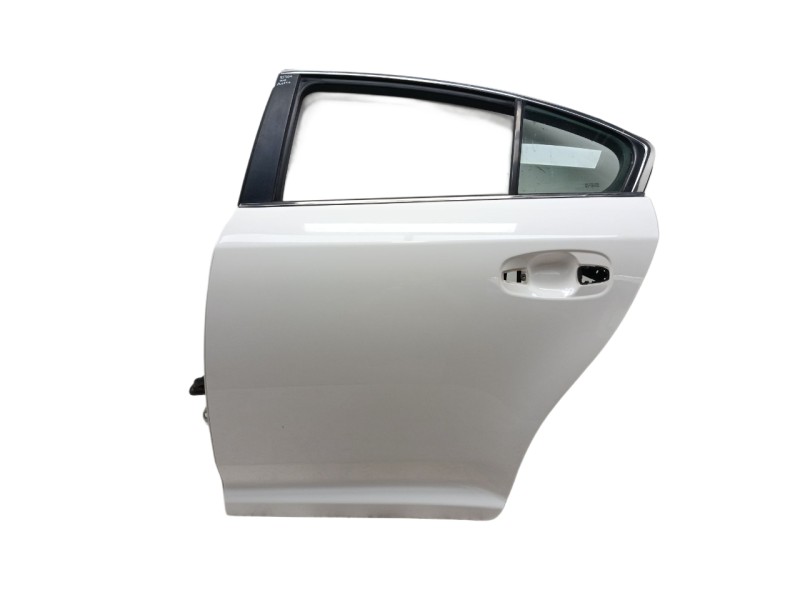 Recambio de puerta trasera izquierda para toyota avensis (t27) advance referencia OEM IAM 6700405040 / 6700405170  