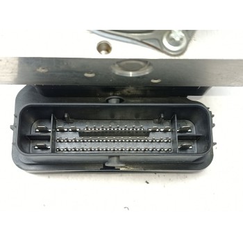 Recambio de abs para toyota yaris cross hybrid 2wd active tech referencia OEM IAM 445400DA60  