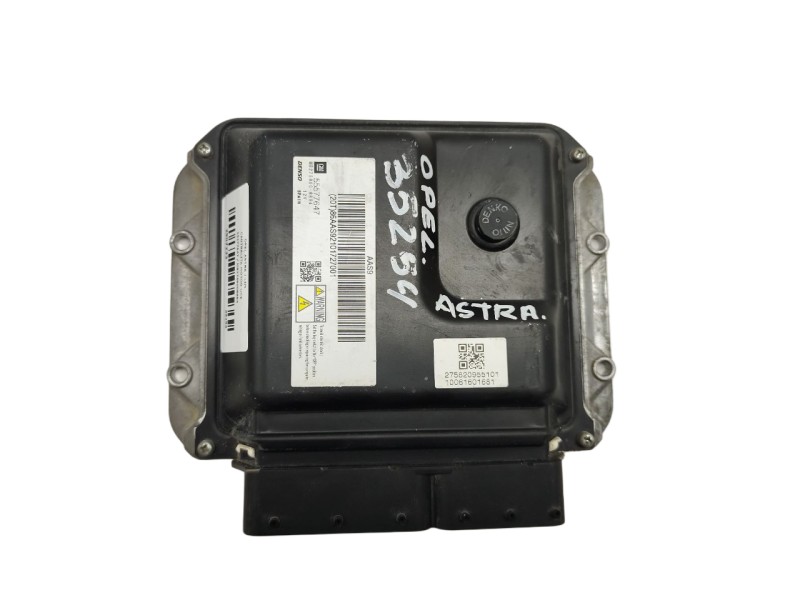 Recambio de centralita motor uce para opel astra j lim. cosmo referencia OEM IAM 55577647 / MB2758008884  