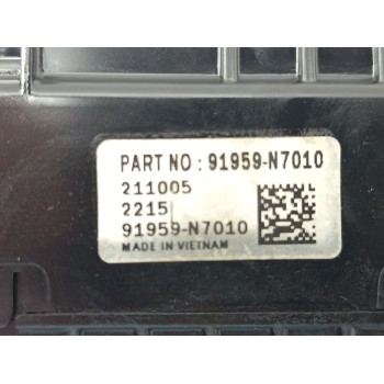 Recambio de caja reles / fusibles para hyundai tucson (nx) klass 2wd referencia OEM IAM 91959N7010  