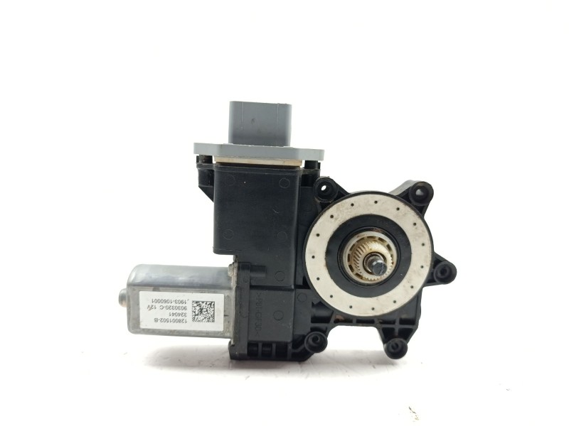 Recambio de motor elevalunas delantero izquierdo para renault express confort referencia OEM IAM 9030320C / 12801502B  
