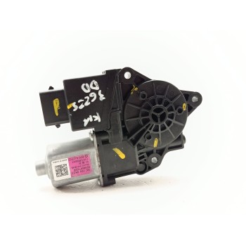 MOTOR ELEVALUNAS DELANTERO DERECHO 82460F1020 