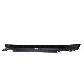 Recambio de faldon lateral para bmw x1 (u11) sdrive 18 i referencia OEM IAM 51175A4FFE6 DERECHO 