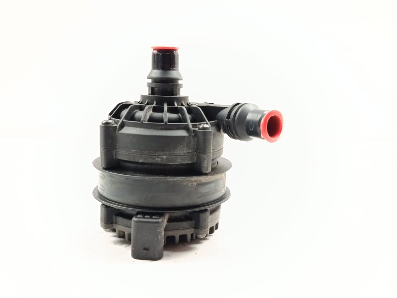 Recambio de bomba agua para bmw x1 (u11) sdrive 18 i referencia OEM IAM 11519455020  