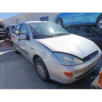 ford focus i sedán (dfw) del año 2001