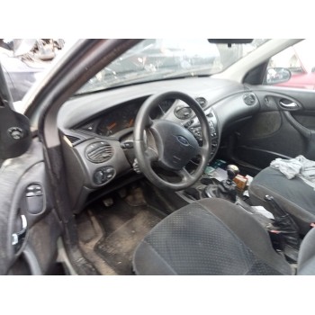 ford focus berlina (cak) del año 2003