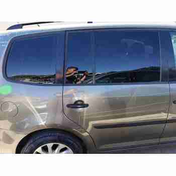 Recambio de puerta trasera derecha para volkswagen touran (1t3) 1.6 tdi referencia OEM IAM 1T0833056S  