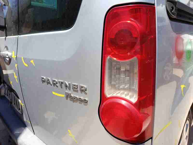 Recambio de piloto trasero derecho para peugeot partner tepee 1.6 hdi 16v referencia OEM IAM 6351FJ  