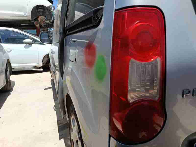Recambio de piloto trasero izquierdo para peugeot partner tepee 1.6 hdi 16v referencia OEM IAM 6350FJ  