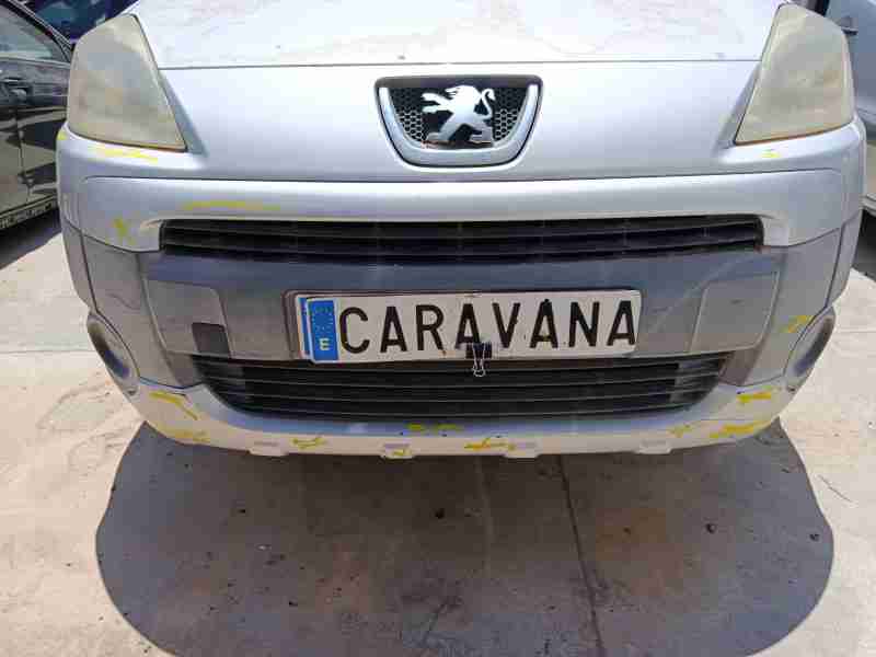 Recambio de paragolpes delantero para peugeot partner tepee 1.6 hdi 16v referencia OEM IAM   
