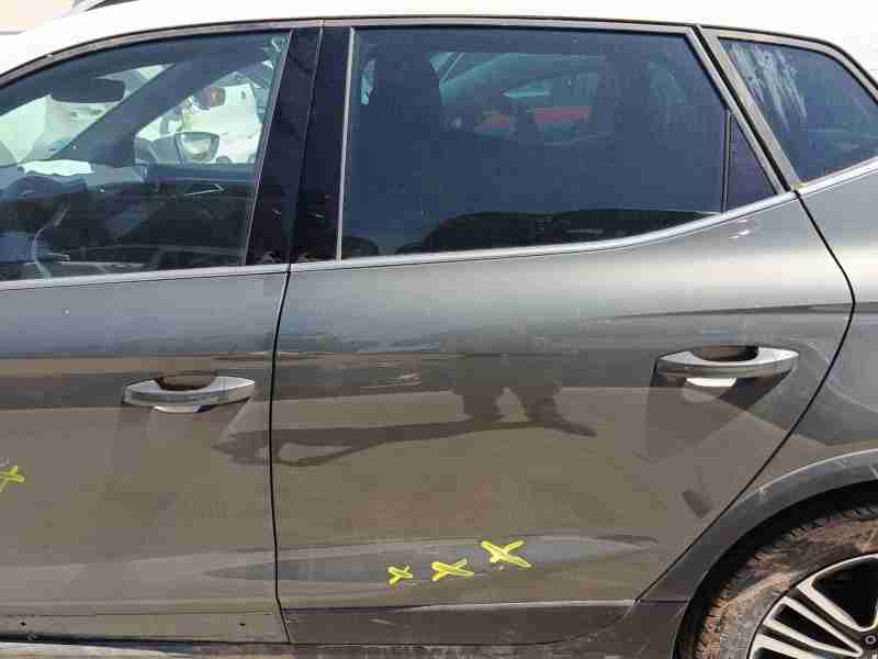 Recambio de puerta trasera izquierda para seat arona (kj7, kjp) 1.0 tsi referencia OEM IAM 6F9833051E  
