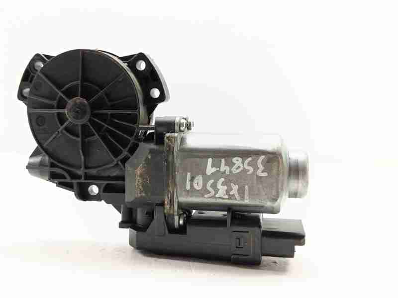 Recambio de motor elevalunas delantero izquierdo para hyundai ix35 tecno bluedrive 2wd referencia OEM IAM 824502S010  
