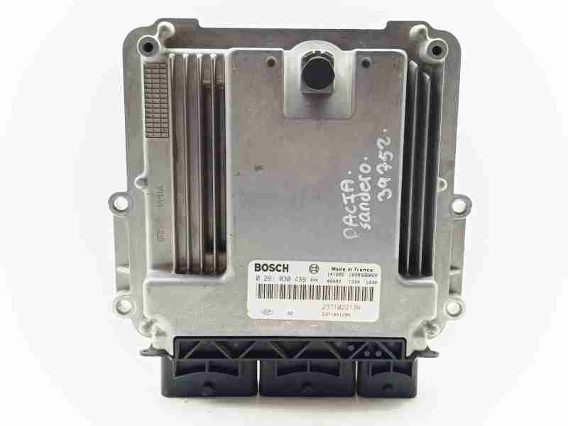 Recambio de centralita motor uce para dacia sandero ii (b8_) 1.5 dci referencia OEM IAM 0281030439 / 237102213R  