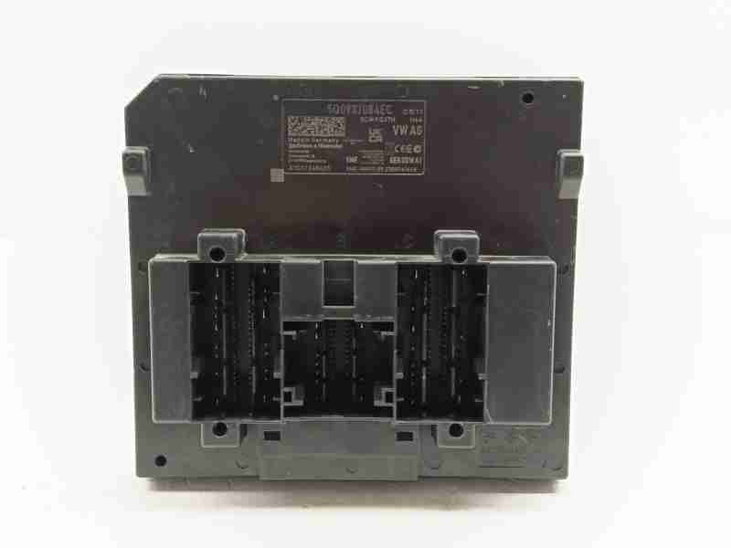 Recambio de modulo electronico para audi q3 sportback (f3n) 2.5 rs quattro referencia OEM IAM 5Q0937084EC  