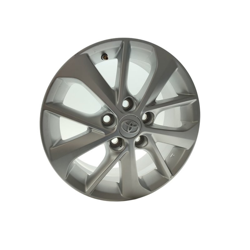 Recambio de llanta para toyota auris active referencia OEM IAM 4261102E90  