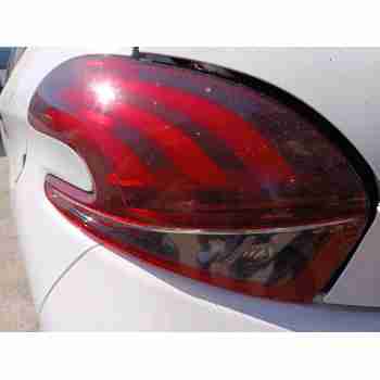 Recambio de piloto trasero izquierdo para peugeot 208 i (ca_, cc_) 1.6 hdi / bluehdi 75 referencia OEM IAM 9825601280  