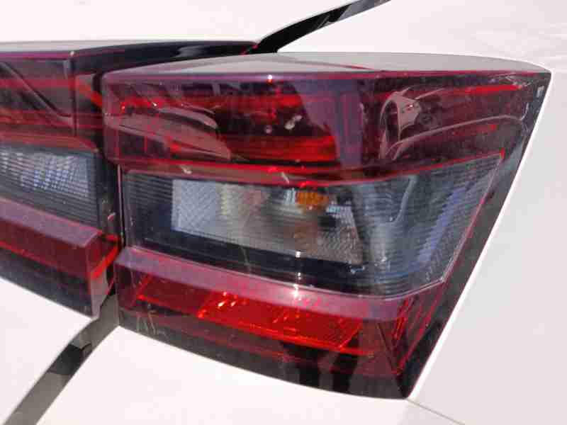 Recambio de piloto trasero derecho para nissan juke (f16_) dig-t 117 referencia OEM IAM 265506PA1B  