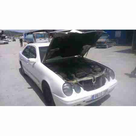 MERCEDES-BENZ CLASE E (W210) BERLINA DIESEL