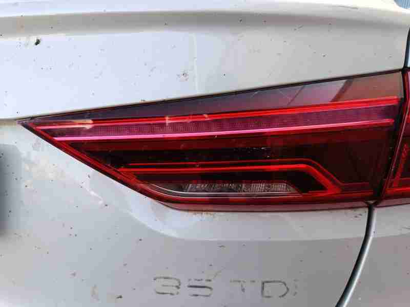 Recambio de piloto trasero derecho interior para audi q3 sportback (f3n) 35 tdi referencia OEM IAM 83A945094  