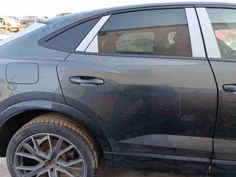 Recambio de puerta trasera derecha para audi q3 sportback (f3n) 35 tfsi referencia OEM IAM 83F833052A  