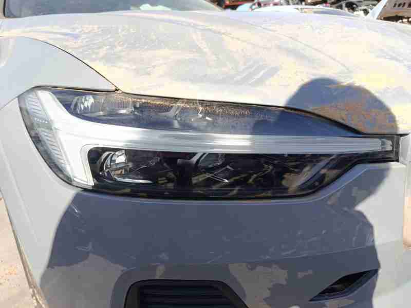 Recambio de faro derecho para volvo xc60 ii (246) b4 mild-hybrid referencia OEM IAM 32133553  