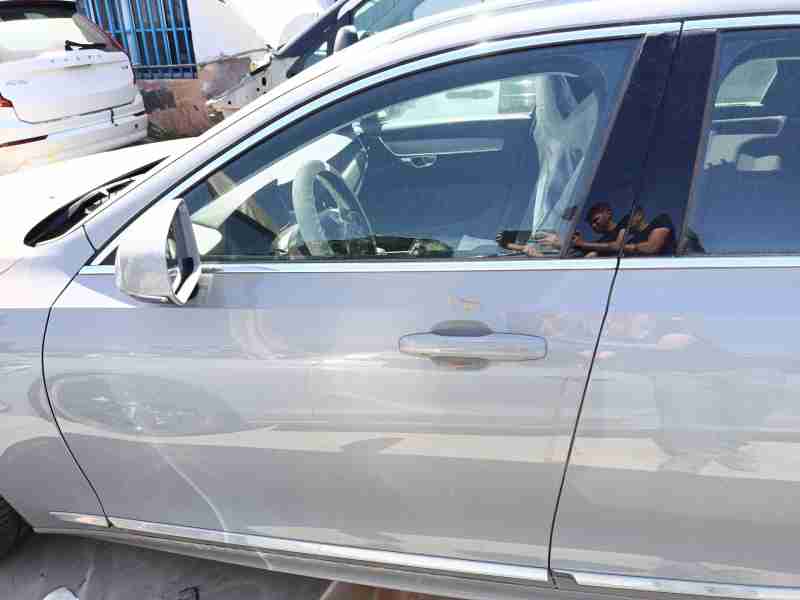 Recambio de puerta delantera izquierda para volvo v90 ii station wagon (235) b4 mild-hybrid referencia OEM IAM 32228625  