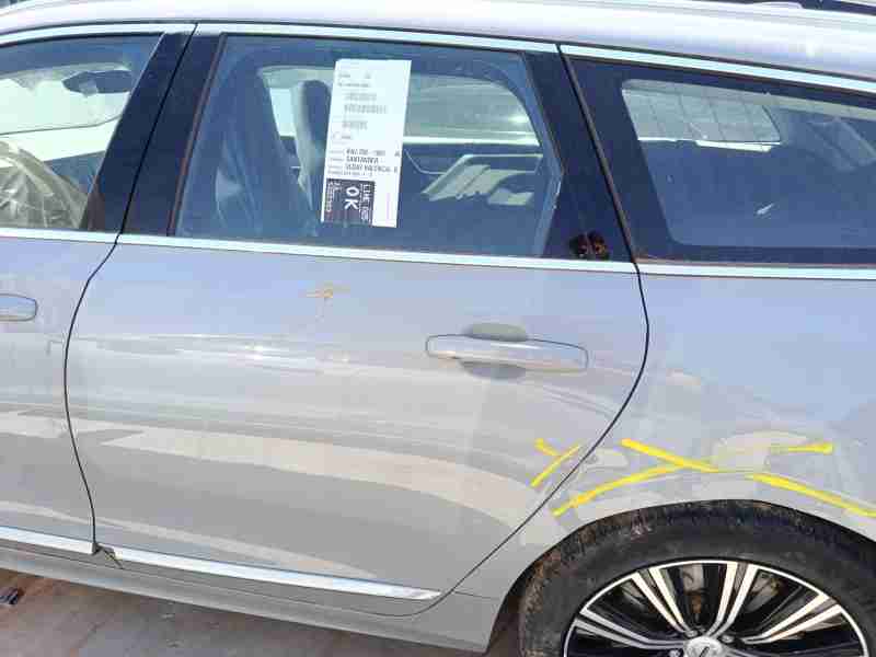 Recambio de puerta trasera izquierda para volvo v90 ii station wagon (235) b4 mild-hybrid referencia OEM IAM 32321936  