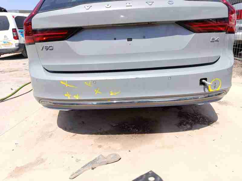 Recambio de paragolpes trasero para volvo v90 ii station wagon (235) b4 mild-hybrid referencia OEM IAM 39844486  