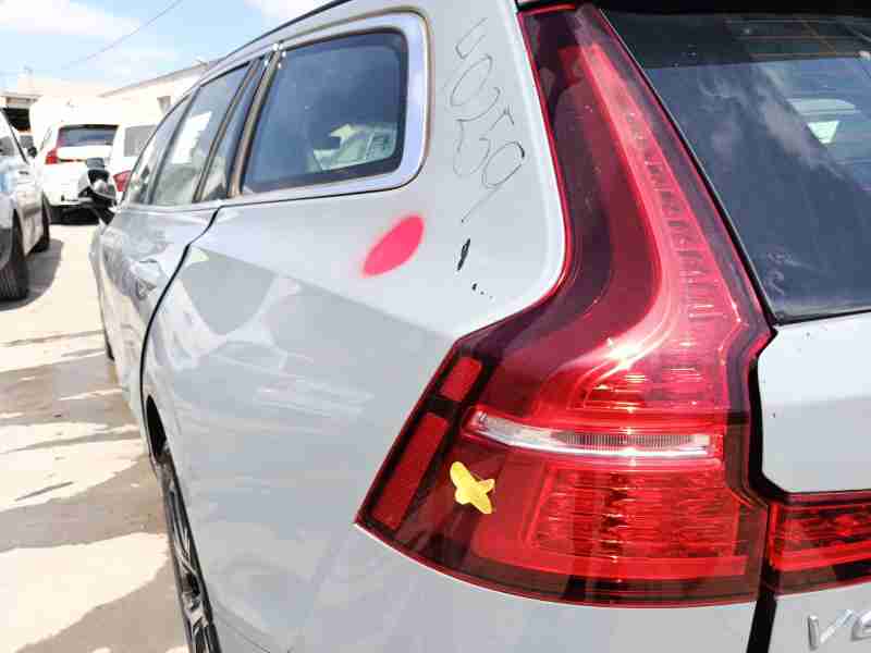 Recambio de piloto trasero izquierdo para volvo v60 ii (225) b4 mild-hybrid referencia OEM IAM 32291394  