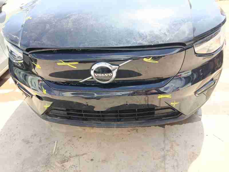 Recambio de paragolpes delantero para volvo c40 (539) recharge referencia OEM IAM 40005172  