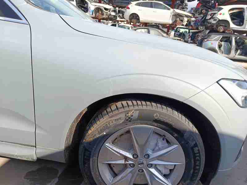 Recambio de aleta delantera derecha para volvo xc60 ii (246) b4 mild-hybrid referencia OEM IAM 32297442  