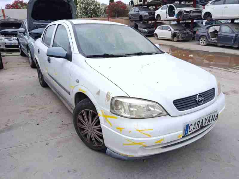 opel astra g sedán (t98) del año 2000