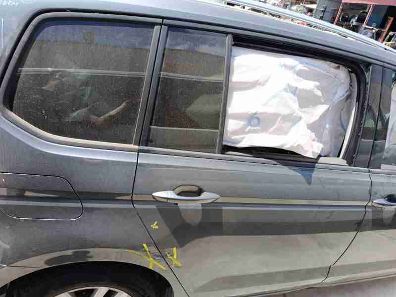 Recambio de puerta trasera derecha para volkswagen touran (5t1) 1.6 tdi referencia OEM IAM 5TA833056AL  