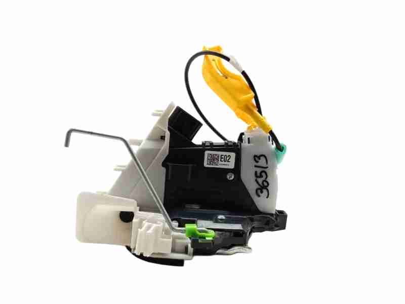 Recambio de cerradura puerta delantera derecha para hyundai kona (sx2) n line hybrid 2wd referencia OEM IAM 813D0BE010 / 81320BE