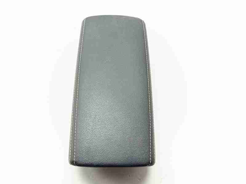 Recambio de apoyabrazos central para renault arkana i (lcm_, ldn_) 1.3 tce 140 (ldn0) referencia OEM IAM 969205097R  