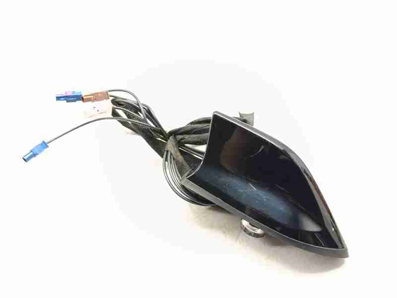 Recambio de antena para renault arkana i (lcm_, ldn_) 1.3 tce 140 (ldn0) referencia OEM IAM 282167369R  
