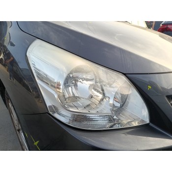 Recambio de faro derecho para toyota verso active referencia OEM IAM 811300F090  