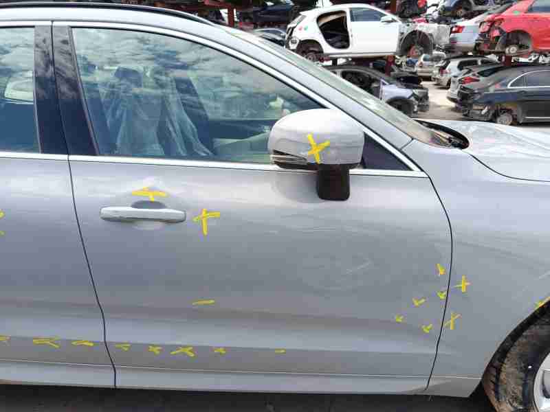 Recambio de puerta delantera derecha para volvo xc60 ii (246) b4 mild-hybrid referencia OEM IAM 32228849  