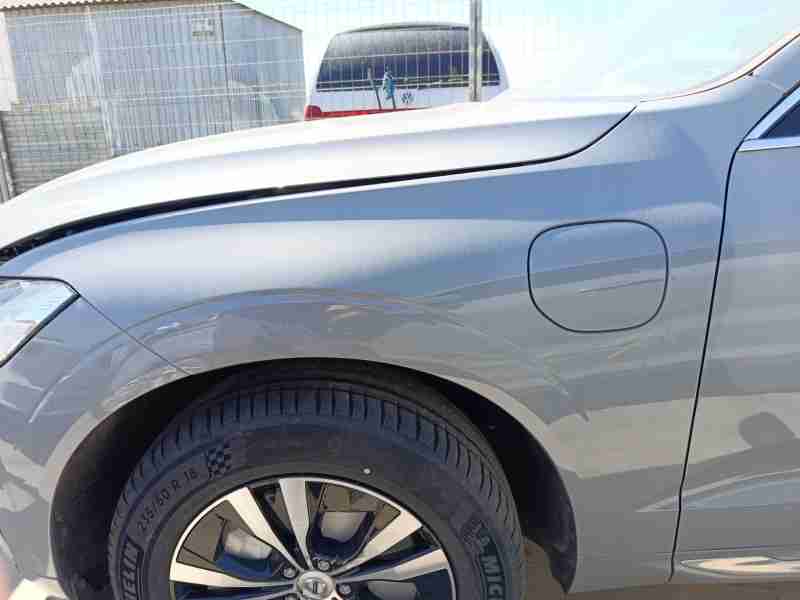 Recambio de aleta delantera izquierda para volvo xc60 ii (246) t6 plug-in hybrid awd referencia OEM IAM 32297443  