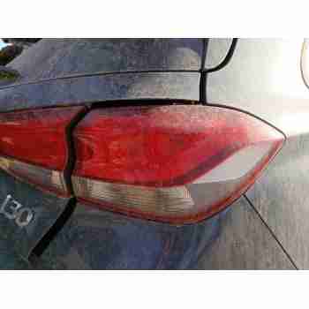 PILOTO TRASERO DERECHO 92402J7200 
