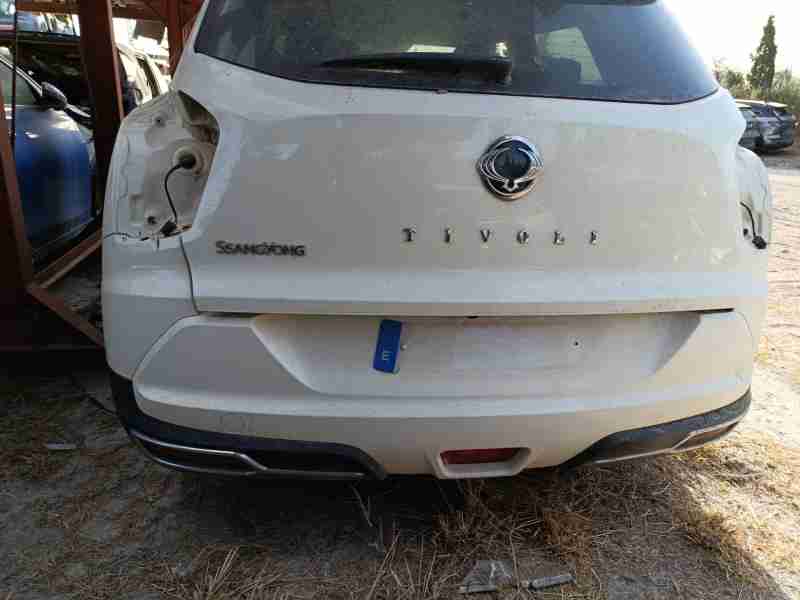 Recambio de paragolpes trasero para ssangyong tivoli 1.6 referencia OEM IAM   