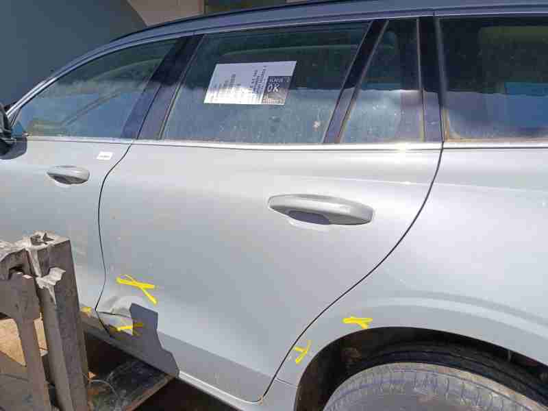 Recambio de puerta trasera izquierda para volvo v60 ii (225) b4 mild-hybrid referencia OEM IAM 31693068  