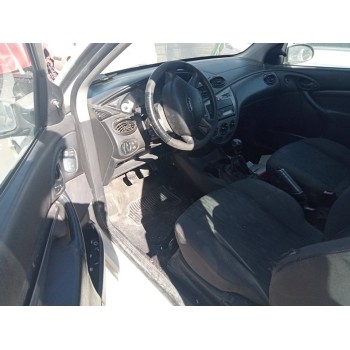 ford focus berlina (cak) del año 2003