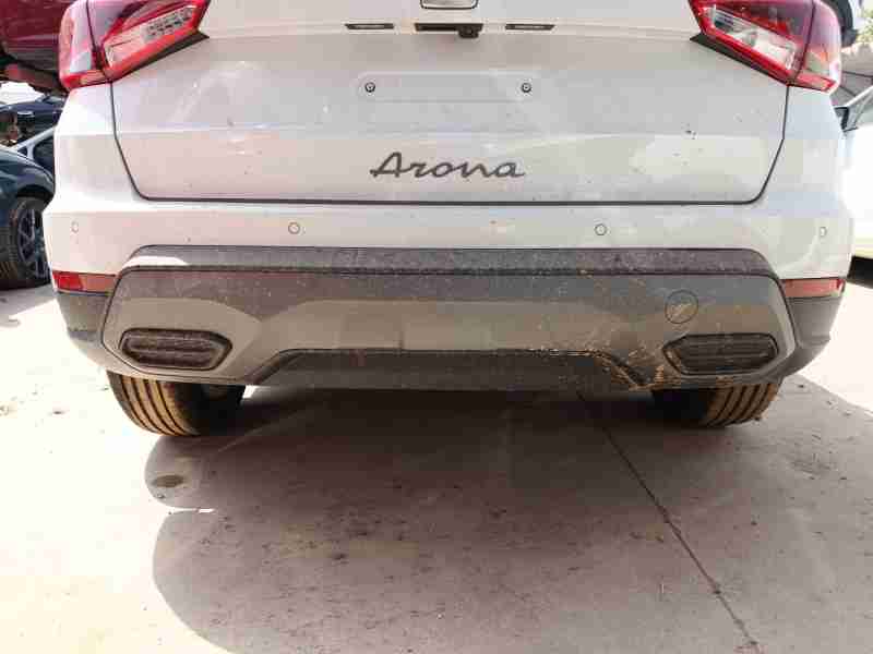 Recambio de paragolpes trasero para seat arona (kj7, kjp) 1.0 tsi referencia OEM IAM 6F9807421C / 6F9807521G / 6F9807710C  